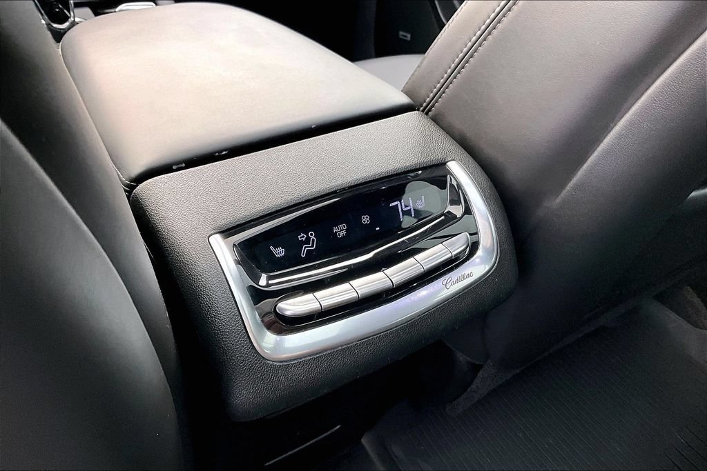 Used 2025 Cadillac XT6 Premium Luxury w/ Platinum Package AWD/4WD image 24