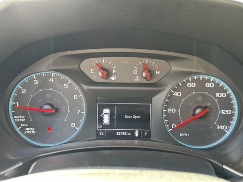 Used 2020 Chevrolet Equinox LS w/ LS Convenience Package FWD image 24