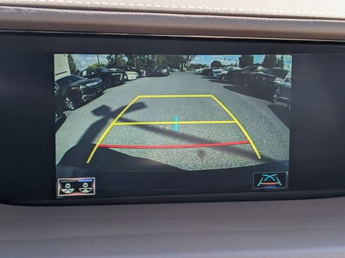 Used 2019 Lexus LS 500 AWD image 28