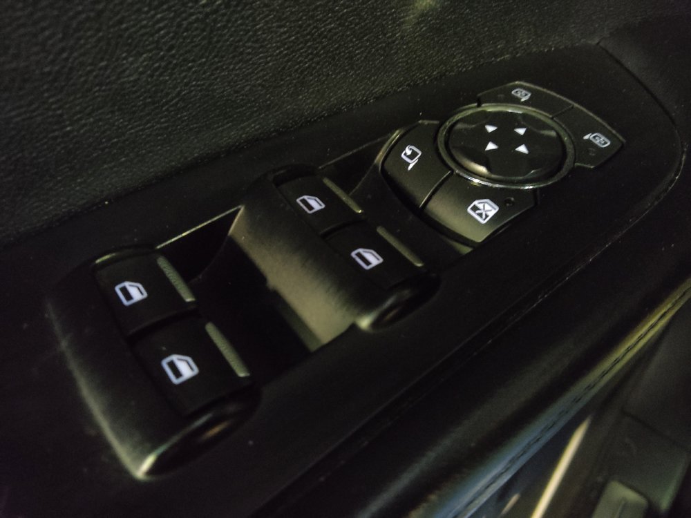 Used 2016 Lincoln MKX Select w/ Select Plus Package FWD image 27