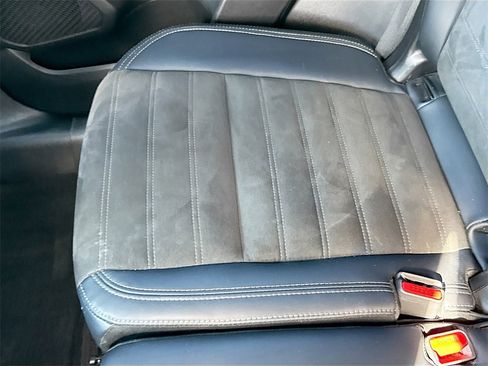 Used 2023 Mitsubishi Outlander SE image 29