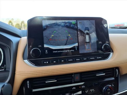 Certified 2023 Nissan Rogue Platinum w/ Platinum Premium Package image 12