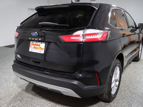 Used 2023 Ford Edge SEL AWD/4WD image 7