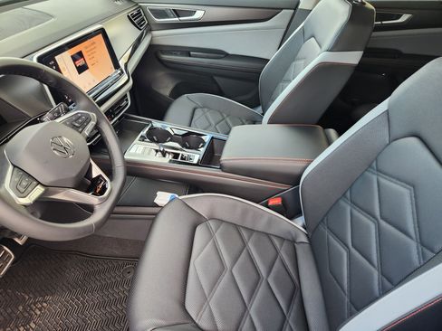 New 2026 Volkswagen Atlas Peak Edition AWD/4WD image 20