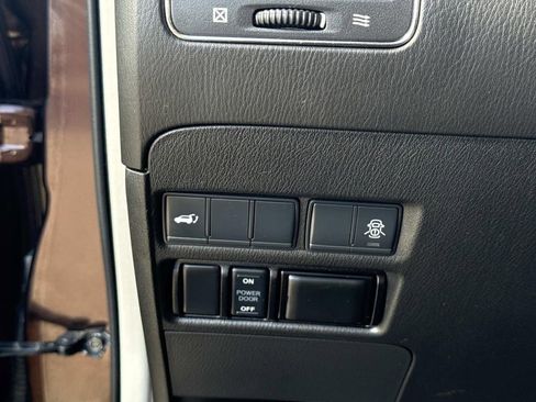 Certified 2020 Nissan Armada SL image 35