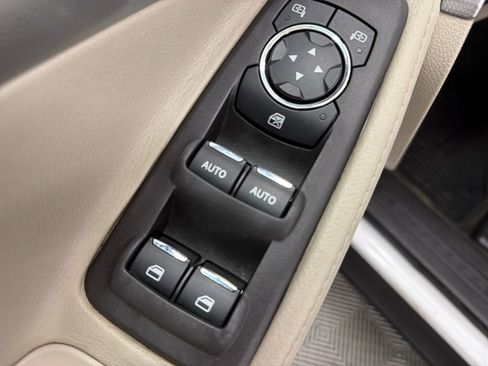 Used 2015 Ford Explorer XLT w/ Equipment Group 202A image 15