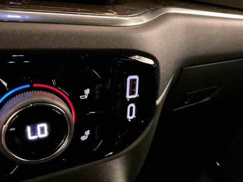 Used 2023 Chevrolet Silverado 1500 LT Trail Boss w/ Convenience Package II AWD/4WD image 31