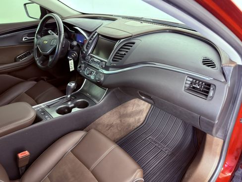 Used 2014 Chevrolet Impala LT w/ Premium Seating Package FWD image 9