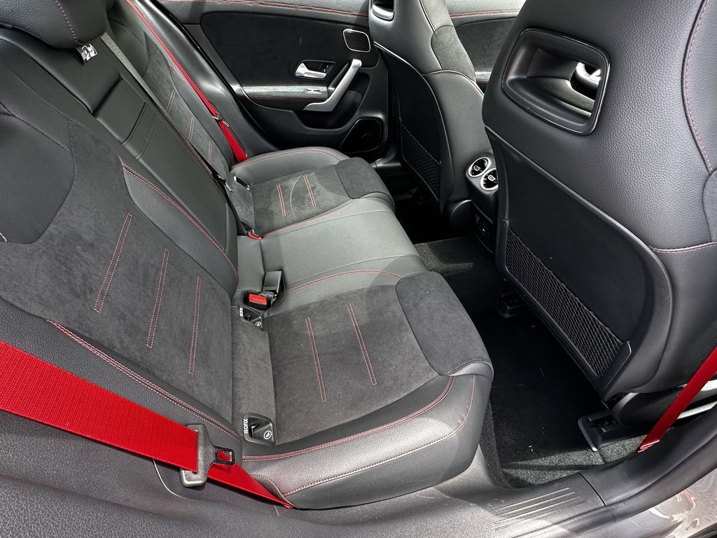 New 2025 Mercedes-Benz CLA 35 AMG 4MATIC image 18