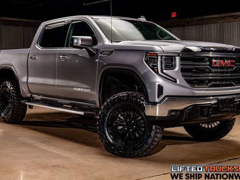 Used 2024 GMC Sierra 1500 SLT w/ SLT Premium Package image 1