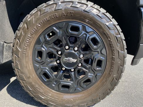 Used 2024 Chevrolet Silverado 2500 LTZ w/ LTZ Plus Package AWD/4WD image 49