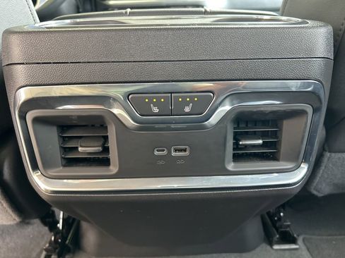Used 2026 GMC Sierra 1500 SLT AWD/4WD image 13