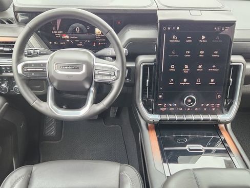 Used 2025 GMC Yukon Denali AWD/4WD image 25