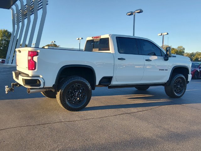 Used 2024 Chevrolet Silverado 2500 LTZ w/ LTZ Plus Package AWD/4WD image 3