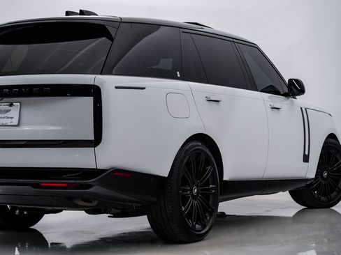 Used 2025 Land Rover Range Rover Long Wheelbase SE AWD/4WD image 10