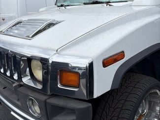 Used 2004 HUMMER H2 Base w/ Preferred Equipment Group video 1