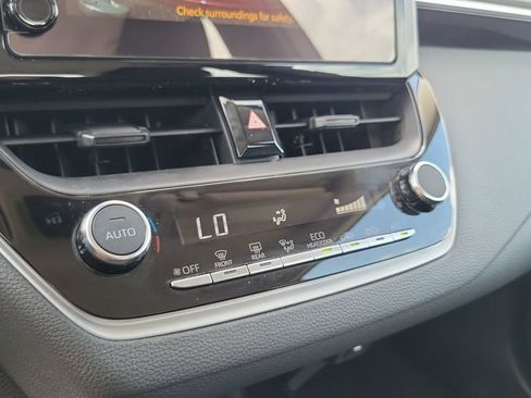 Certified 2025 Toyota Corolla LE FWD image 20