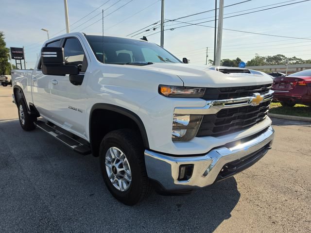 Used 2025 Chevrolet Silverado 2500 LT w/ Convenience Package AWD/4WD image 7