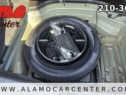 Used 2014 Mercedes-Benz C 250 Sedan image 28