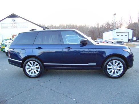 Used 2017 Land Rover Range Rover HSE AWD/4WD image 2