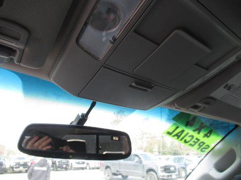 Used 2014 Toyota Tundra SR5 w/ TRD Off Road Package image 21