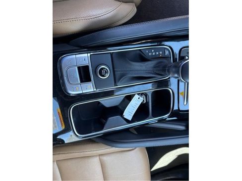Used 2021 Kia Telluride SX w/ Towing Package FWD image 31