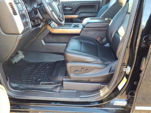 Used 2018 Chevrolet Silverado 1500 LTZ w/ Sport Package image 12