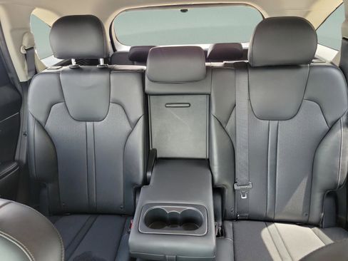 Used 2021 Kia Sorento S FWD image 9