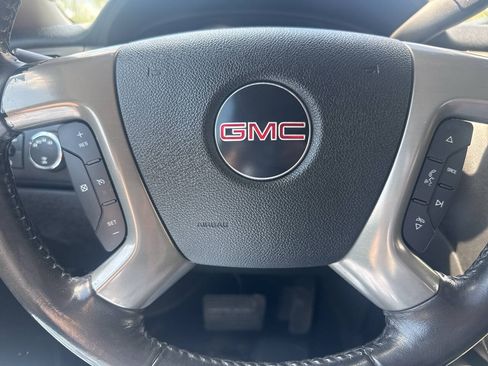 Used 2010 GMC Sierra 1500 SLT w/ All-Terrain Package AWD/4WD image 32