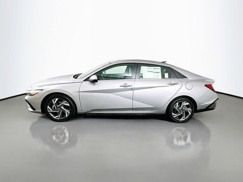 New 2026 Hyundai Elantra Limited w/ Cargo Package image 8