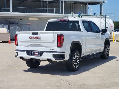 Used 2025 GMC Sierra 1500 AT4 w/ AT4 Premium Package AWD/4WD image 7