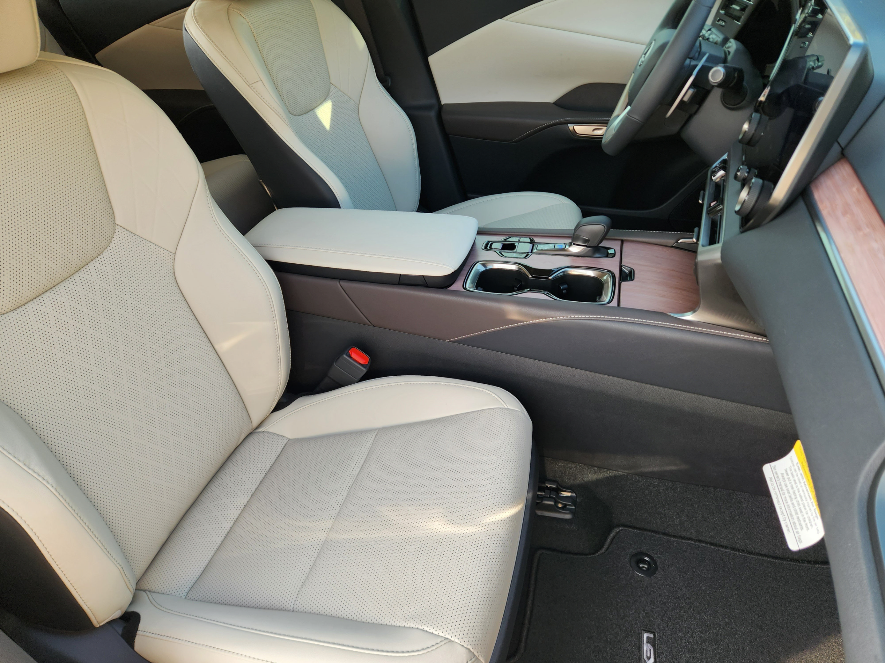 New 2026 Lexus RX 350 w/ Convenience Package AWD/4WD image 6