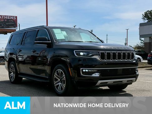 Used 2024 Jeep Wagoneer L Series II w/ Flexible Seating Group image 4