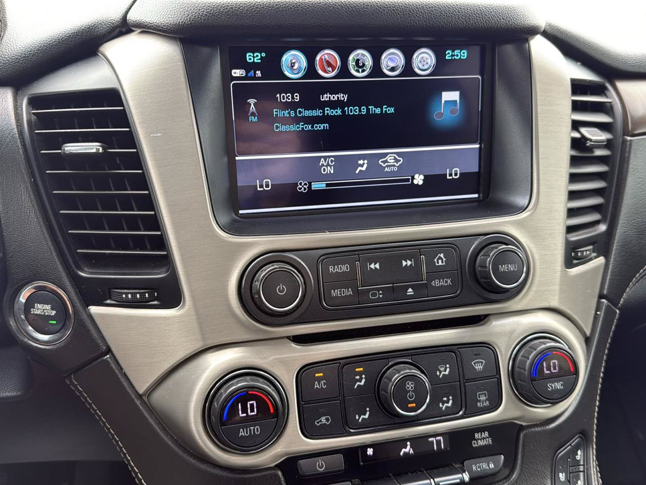 Used 2019 GMC Yukon Denali w/ Denali Ultimate Package AWD/4WD image 16