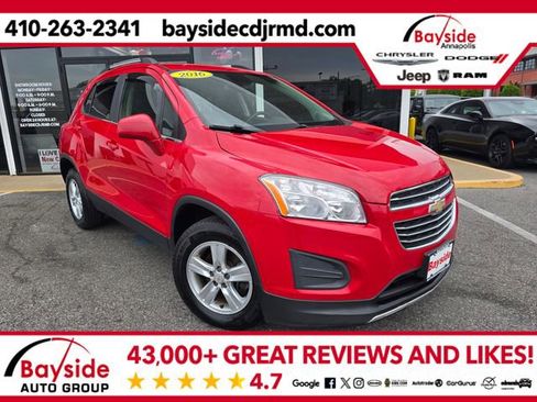 Used 2016 Chevrolet Trax LT w/ LT Sun and Sound Package AWD/4WD image 1