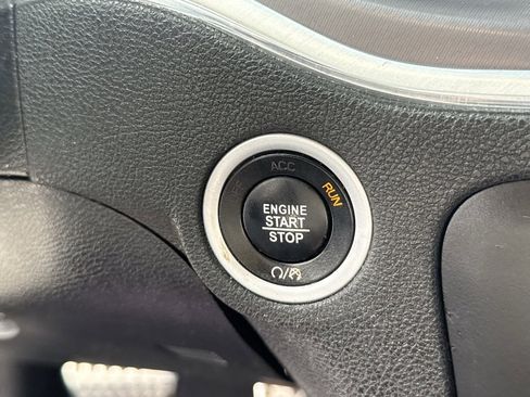 Used 2022 Dodge Charger R/T w/ Blacktop Package image 20