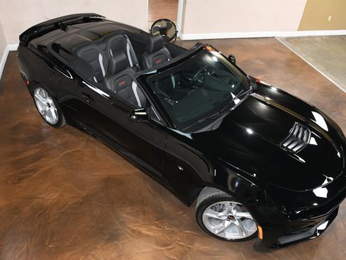 Used 2021 Chevrolet Camaro SS RWD image 73