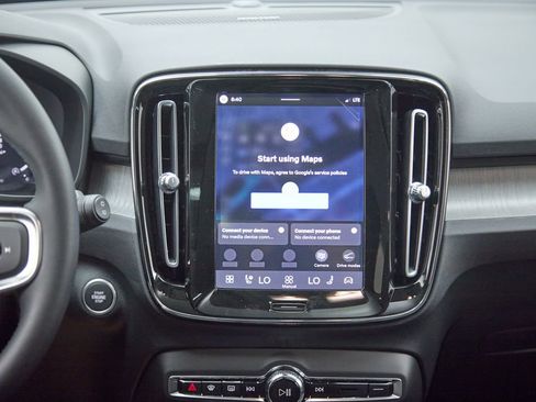 New 2026 Volvo XC40 B5 Ultra w/ Climate Package AWD/4WD image 27