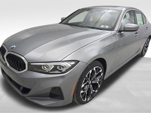 New 2026 BMW 330i xDrive Sedan w/ Convenience Package image 5