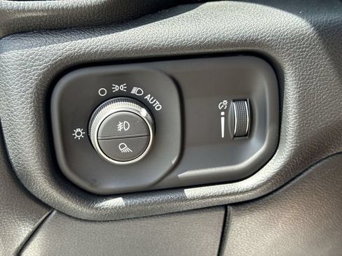 New 2026 RAM 2500 Tradesman AWD/4WD image 32