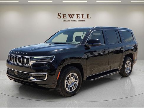 Used 2024 Jeep Wagoneer 4WD image 1