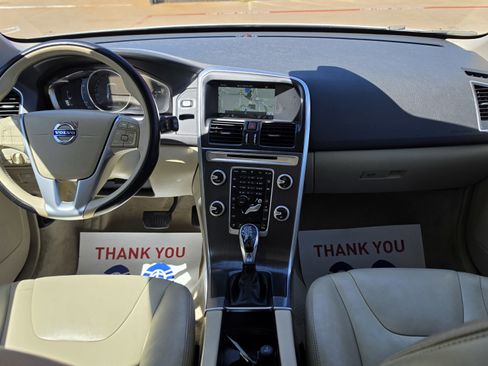 Used 2015 Volvo XC60 T5 Premier w/ Proximity Package image 36