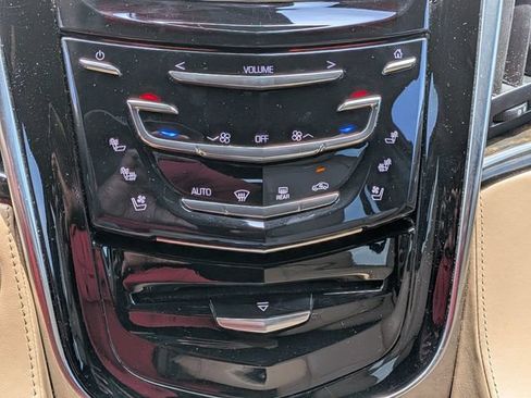 Used 2020 Cadillac Escalade ESV Platinum AWD/4WD image 27