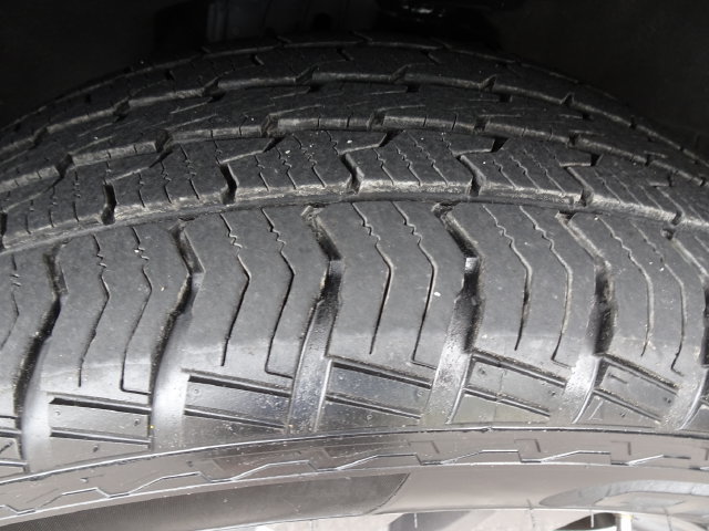 Used 2021 Ford Explorer XLT w/ Equipment Group 202A AWD/4WD image 40