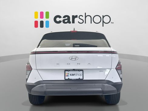 Used 2024 Hyundai Kona Limited AWD/4WD image 4