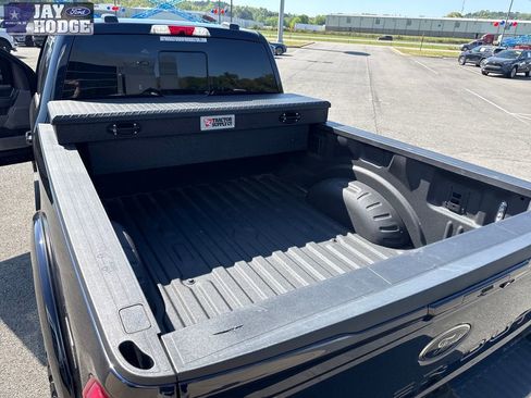 Used 2025 Ford F250 XLT w/ Black Appearance Package image 32