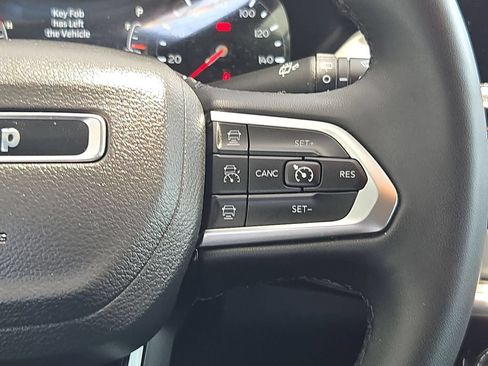Used 2025 Jeep Compass Limited AWD/4WD image 24