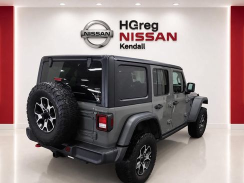 Used 2022 Jeep Wrangler Unlimited Rubicon AWD/4WD image 2
