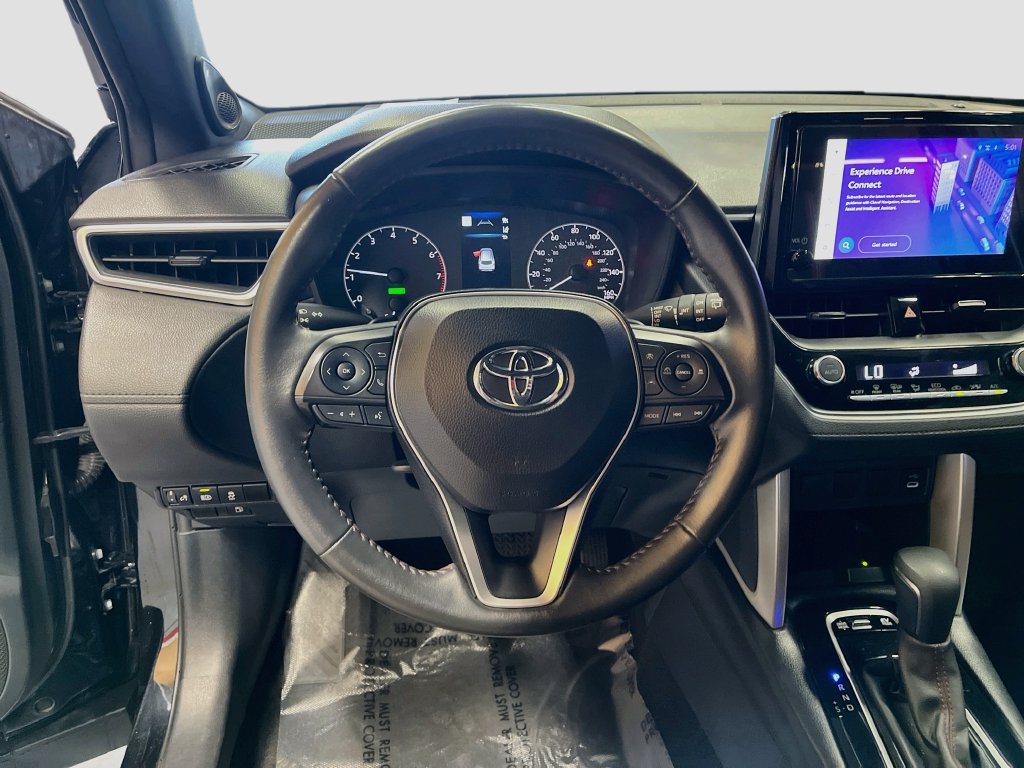 Used 2024 Toyota Corolla Cross AWD Hybrid w/ Moonroof Package image 11
