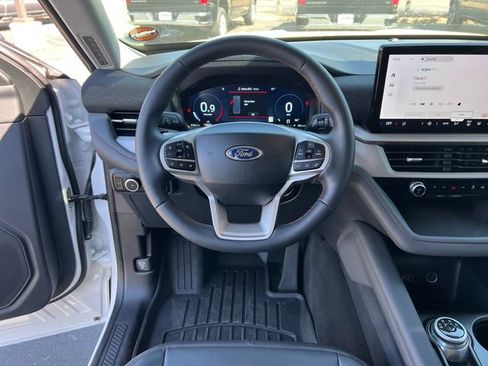 Used 2026 Ford Explorer Active w/ Active Comfort Package AWD/4WD image 15